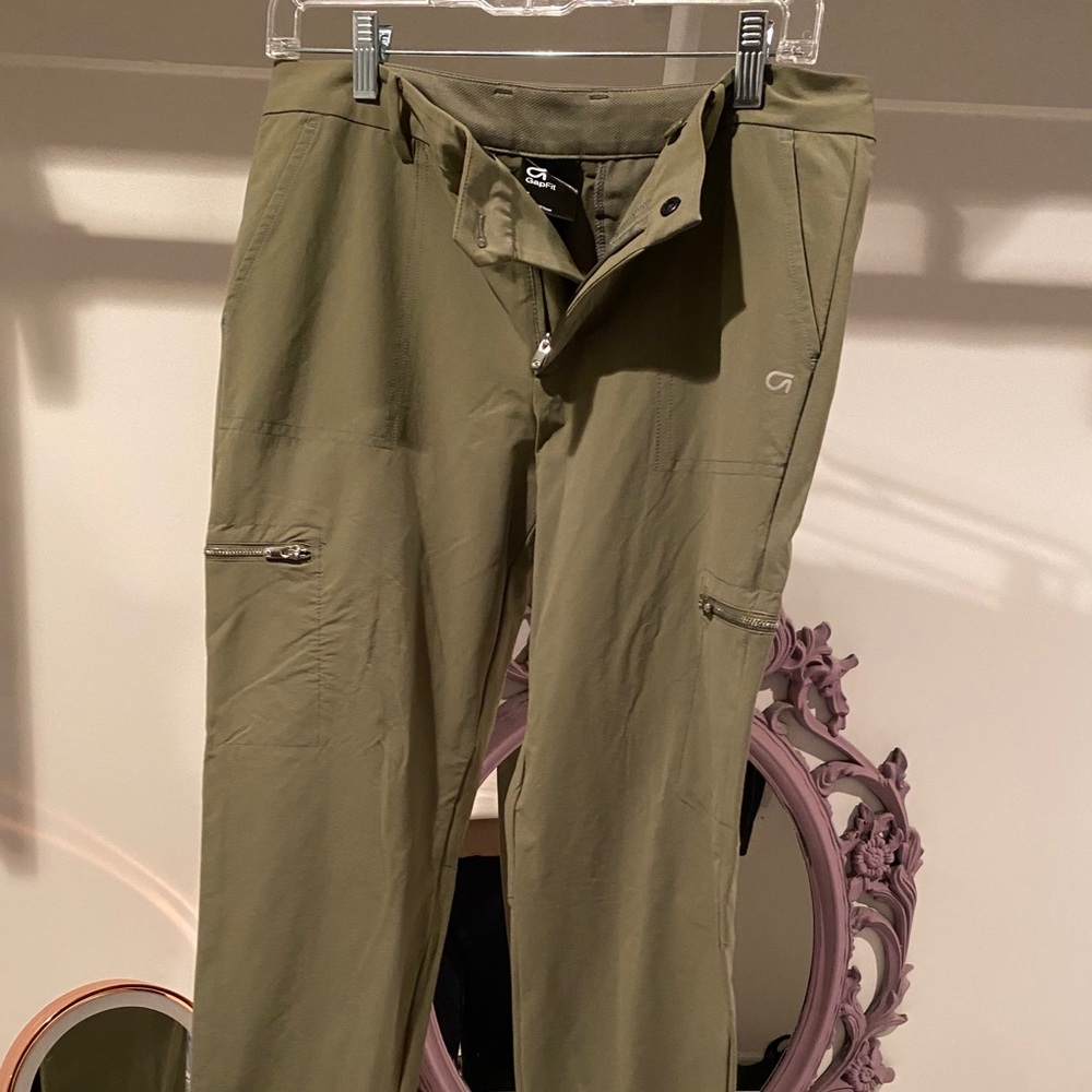 Ankle pants